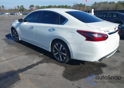 2017 Nissan Altima 2.5 Sr из США, поврежденный, VIN 1N4AL3AP7HC221054